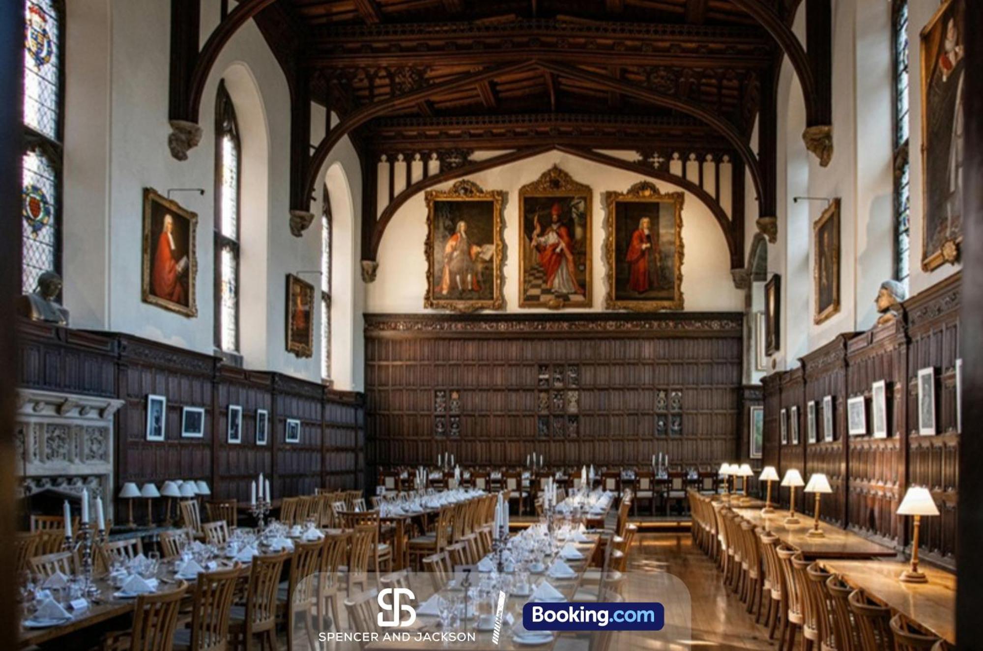1 Bedroom City Centre Apartment Near The University And Bodleian Library By Spencer And Jackson Short Lets & Serviced Accommodation Oxford Exterior foto